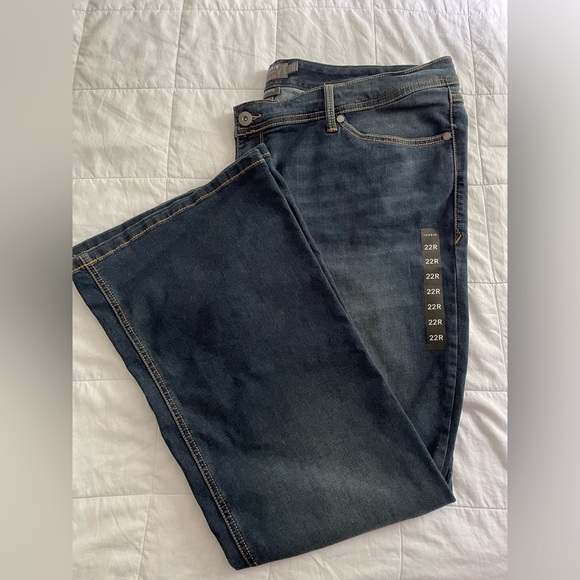 NWT Torrid Slim Boot Jeans Size 22 R - Picture 1 of 1